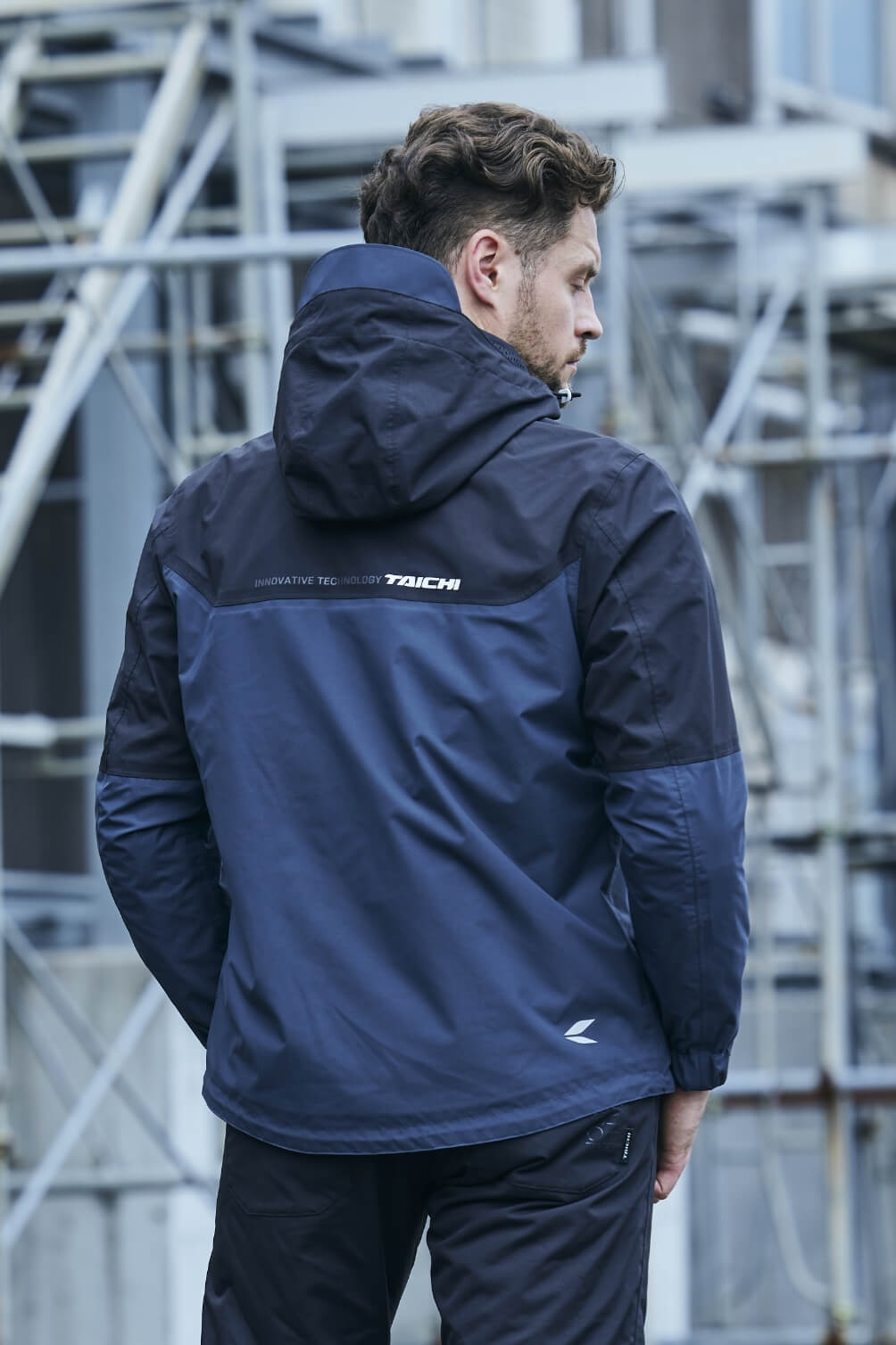 MOTOREKALL SEASONPARKA04_005