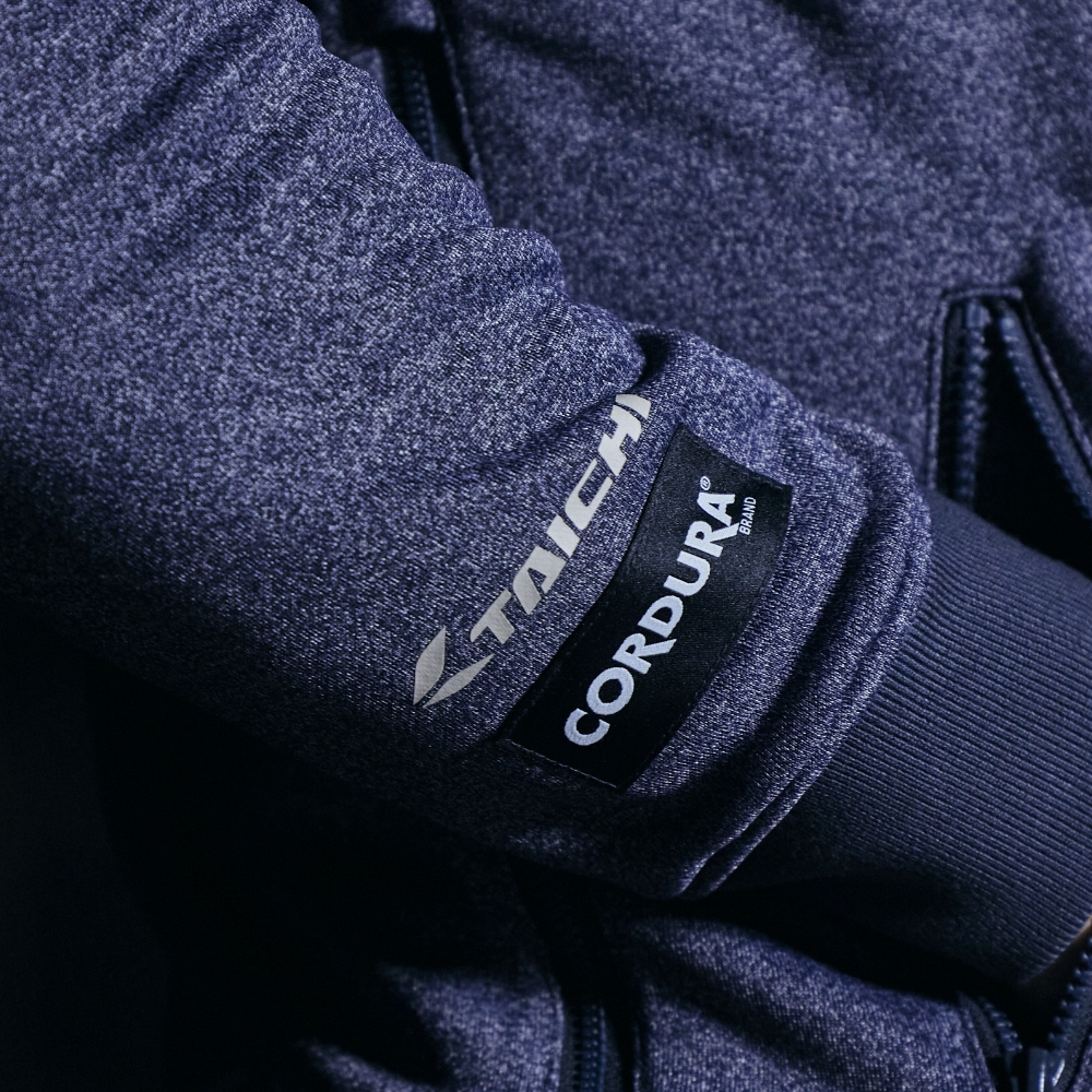 耐摩耗性に優れるCORDURA®混紡生地を<wbr>採用